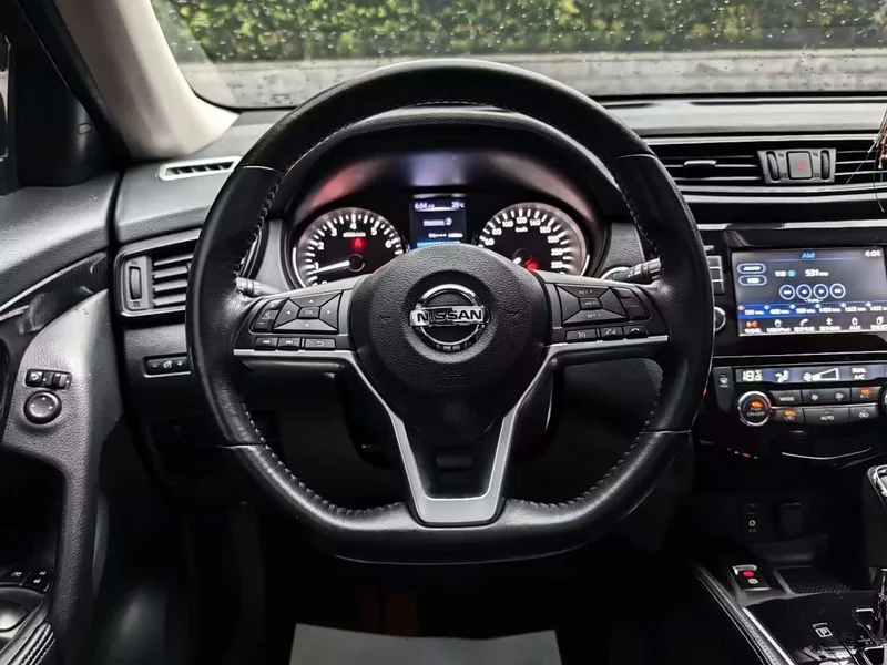 Nissan X-Trail — фото 17