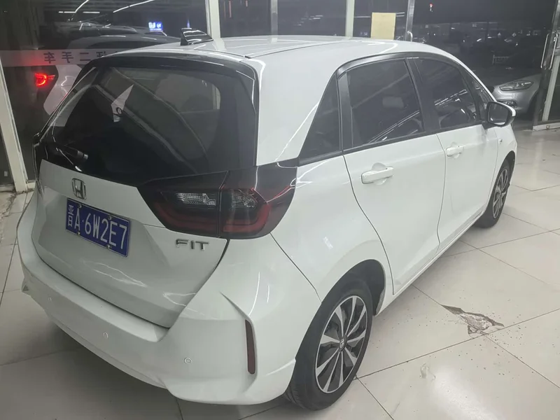 Honda Fit — фото 2