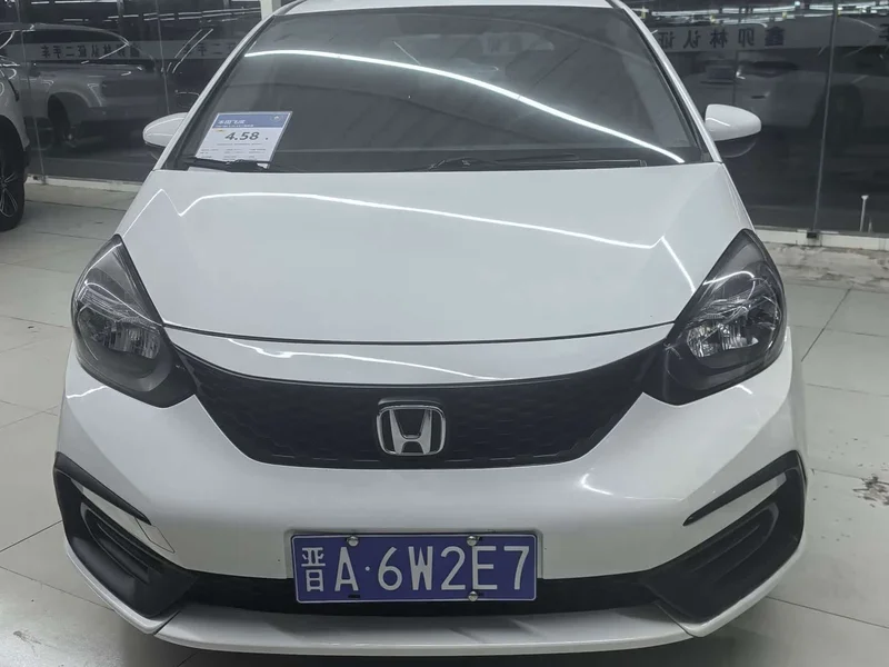 Honda Fit — фото 7