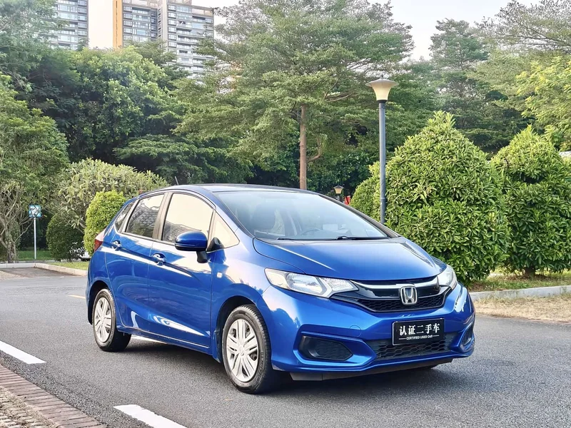 Honda Fit — фото 4