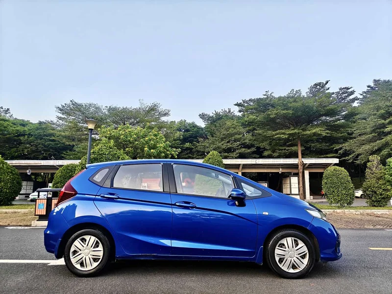 Honda Fit — фото 8