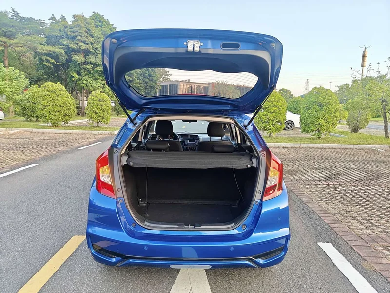 Honda Fit — фото 9