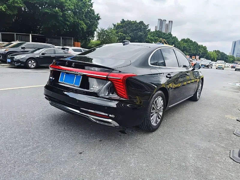Hongqi H5 — фото 14