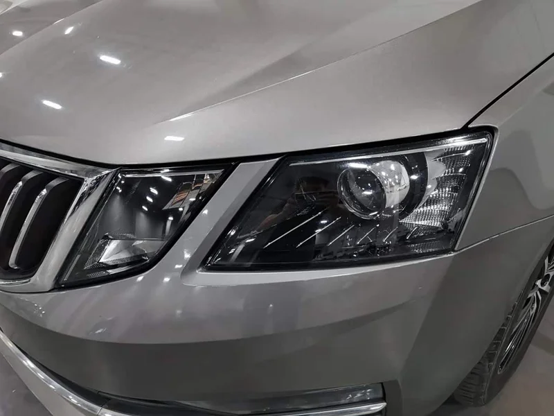Volkswagen Octavia — фото 7