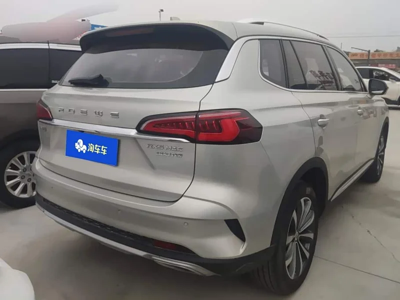 Roewe RX5 MAX — фото 3