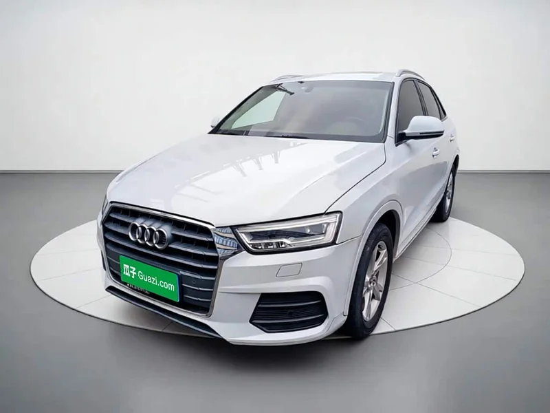 Audi Q3 — фото 1