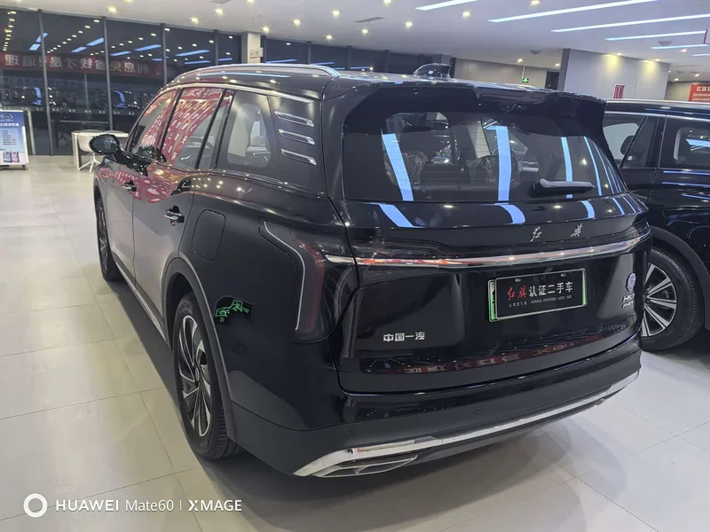 Hongqi HS7 PHEV — фото 6