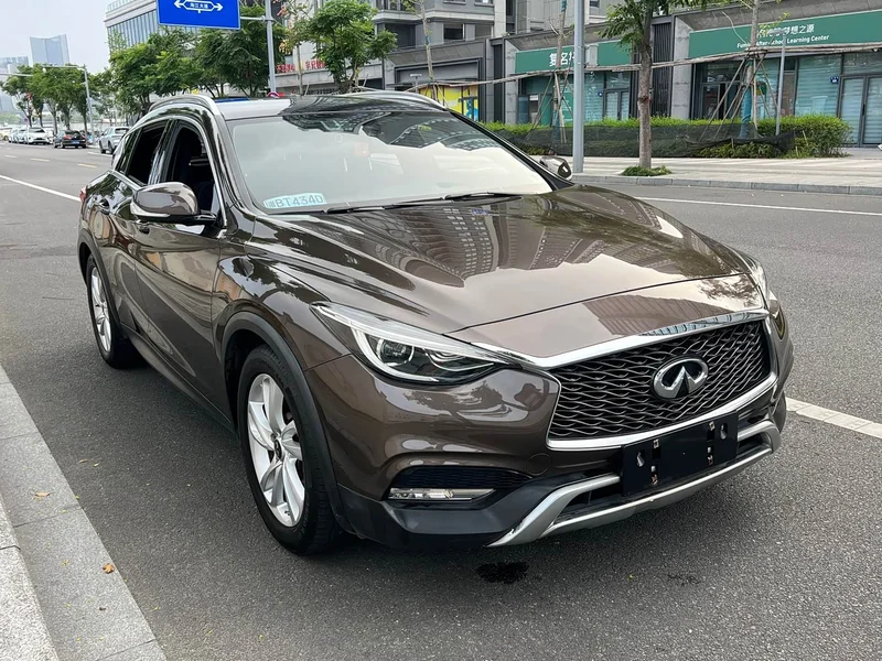 Infiniti QX30 — фото 3