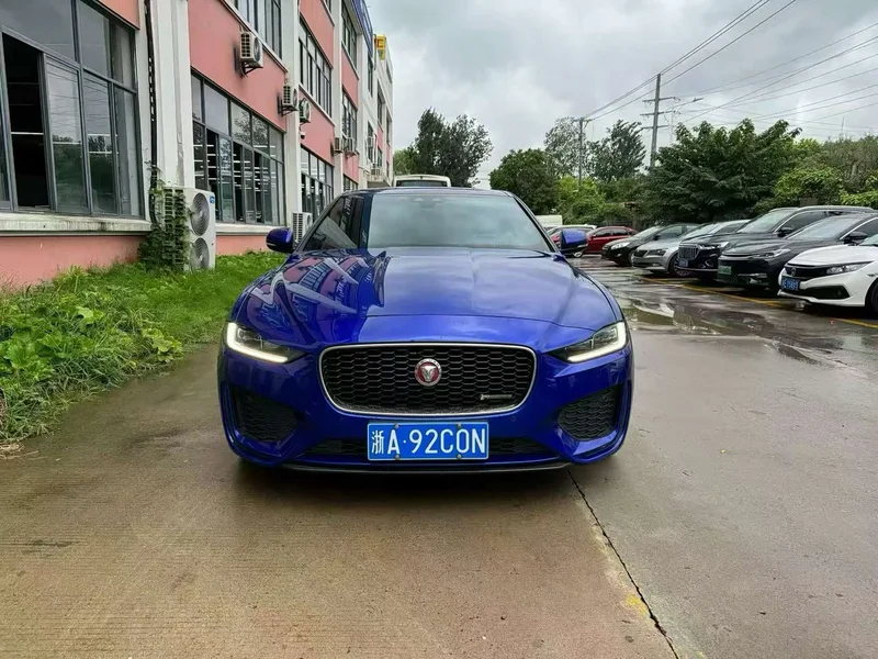 Jaguar XEL — фото 1