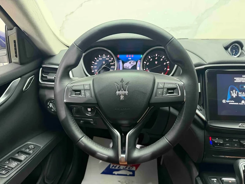 Maserati Ghibli — фото 15