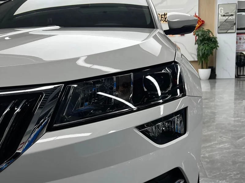 Skoda Karoq — фото 9