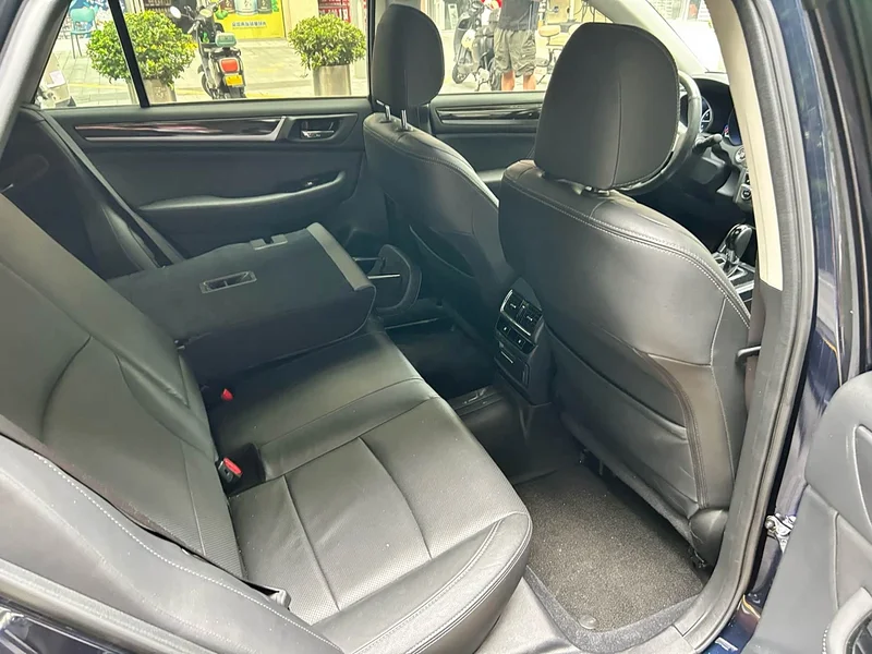 Subaru Outback — фото 16