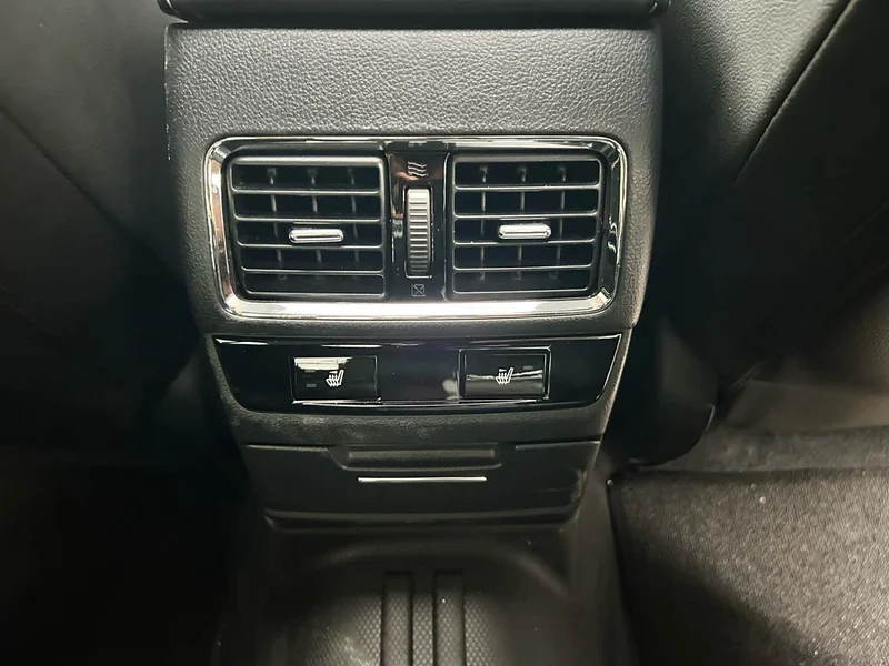 Subaru Outback — фото 17
