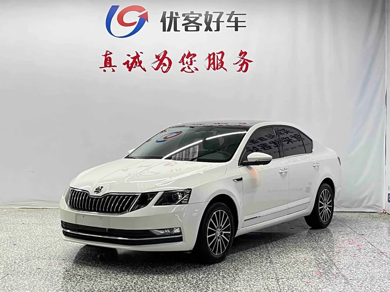 Volkswagen Octavia — фото 1
