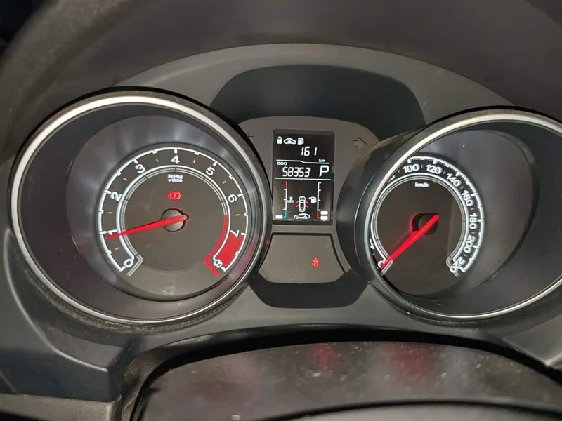 Citroën C3 sedan — фото 12