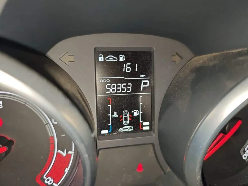 Citroën C3 sedan — фото 13