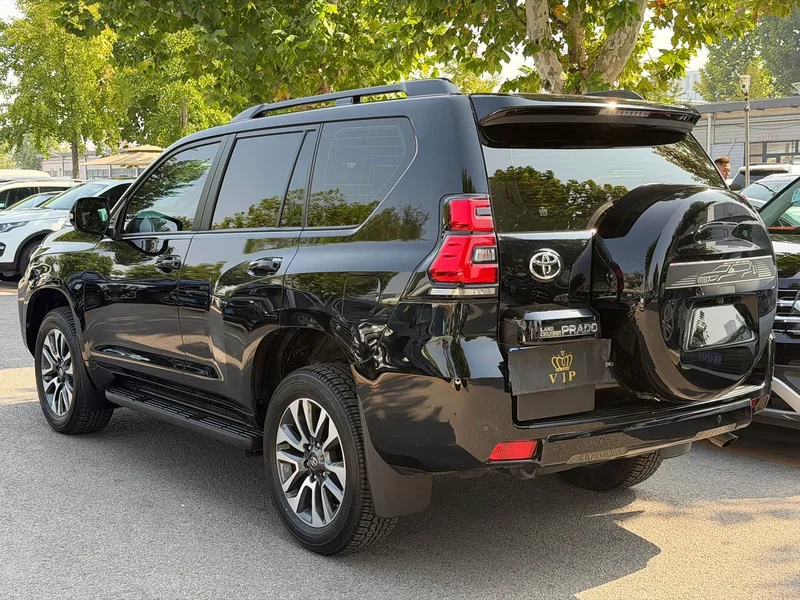 Toyota Prado (Imported) — фото 17