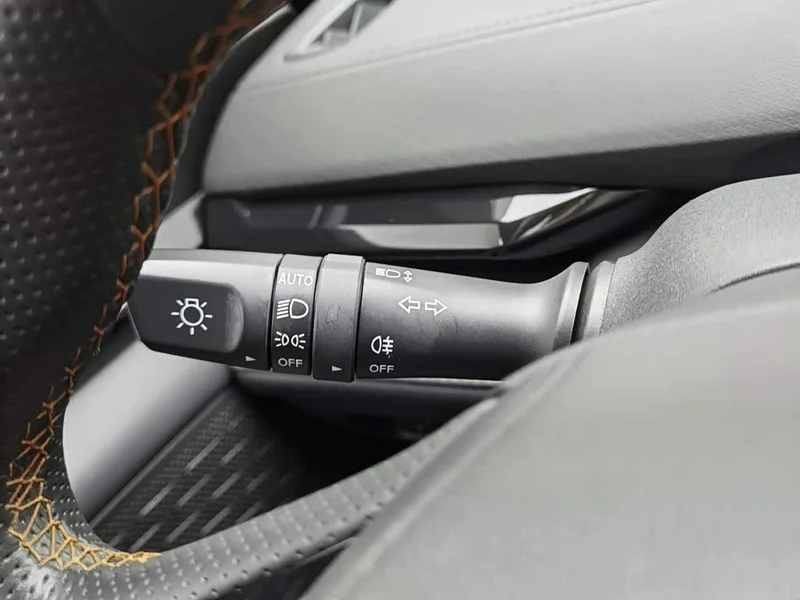 Changan UNI-V iDD — фото 21