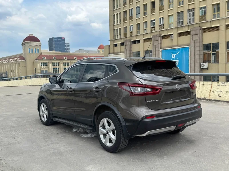 Nissan Qashqai — фото 16