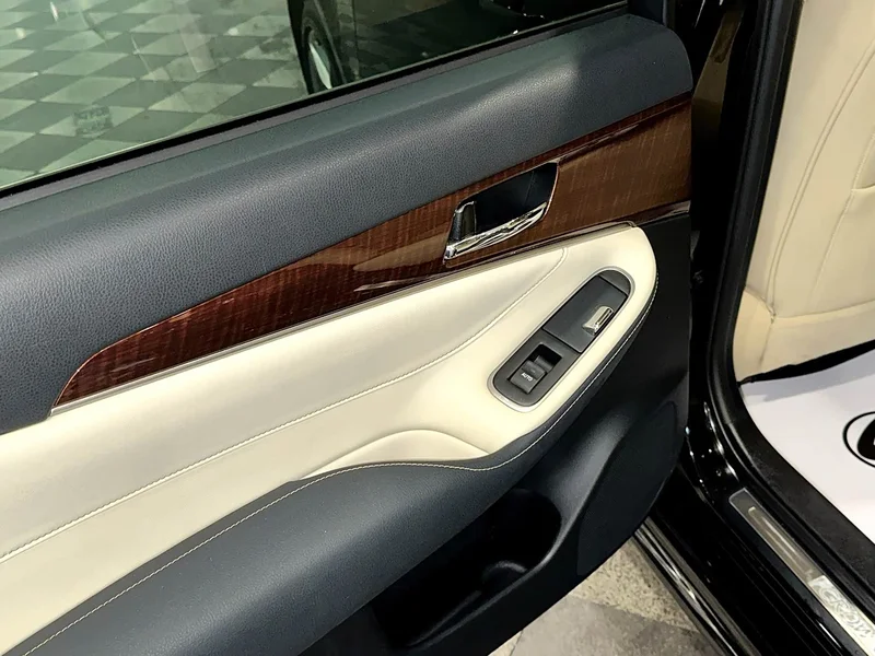 Toyota Crown — фото 10