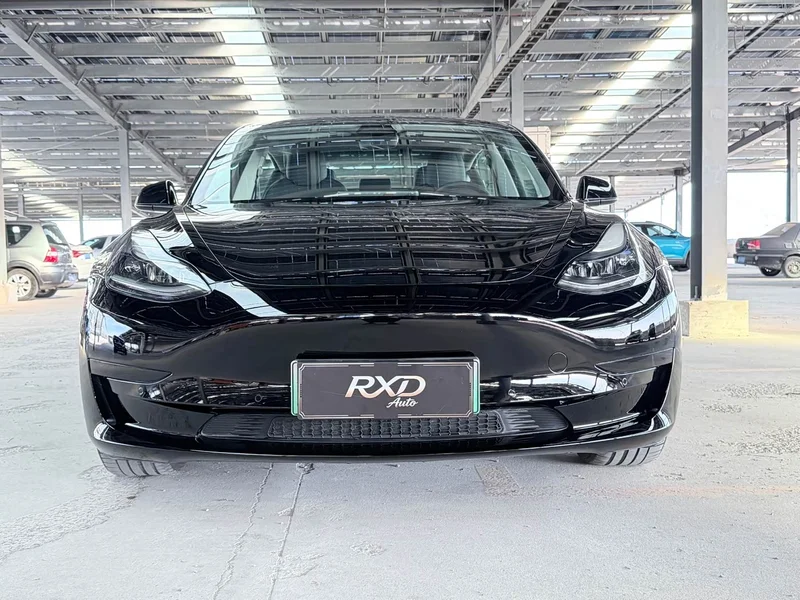 Tesla Model 3 — фото 2