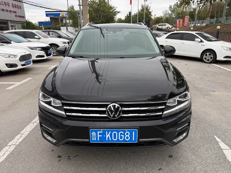 Volkswagen Tiguan L — фото 2