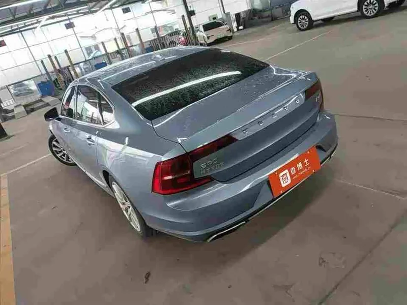 Volvo S90 — фото 9