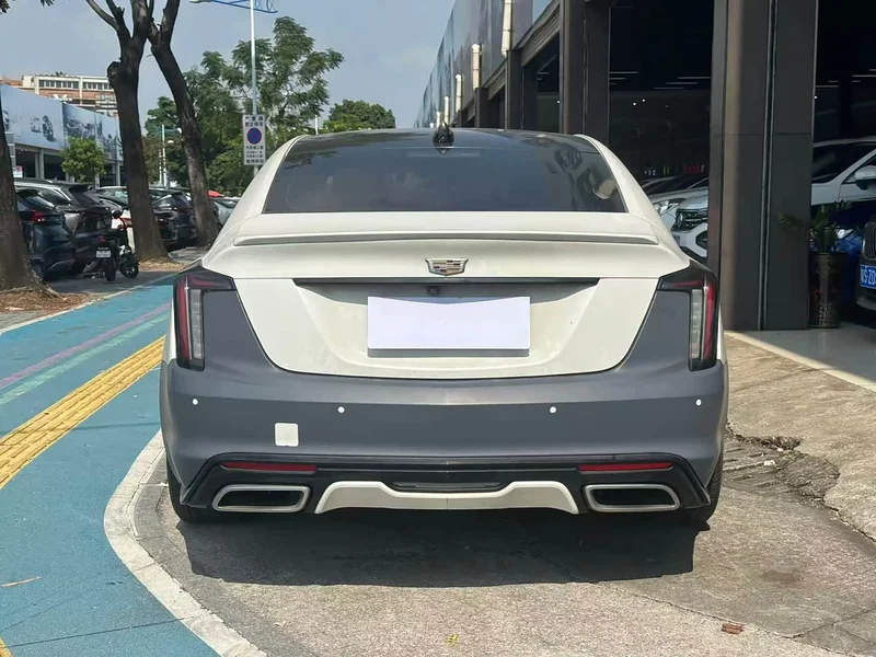 Cadillac CT5 — фото 12