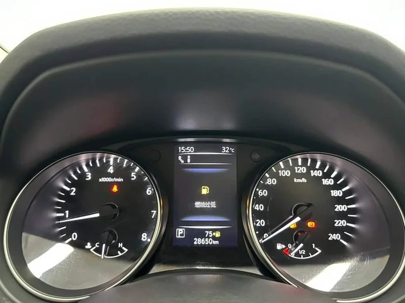 Nissan Qashqai — фото 16