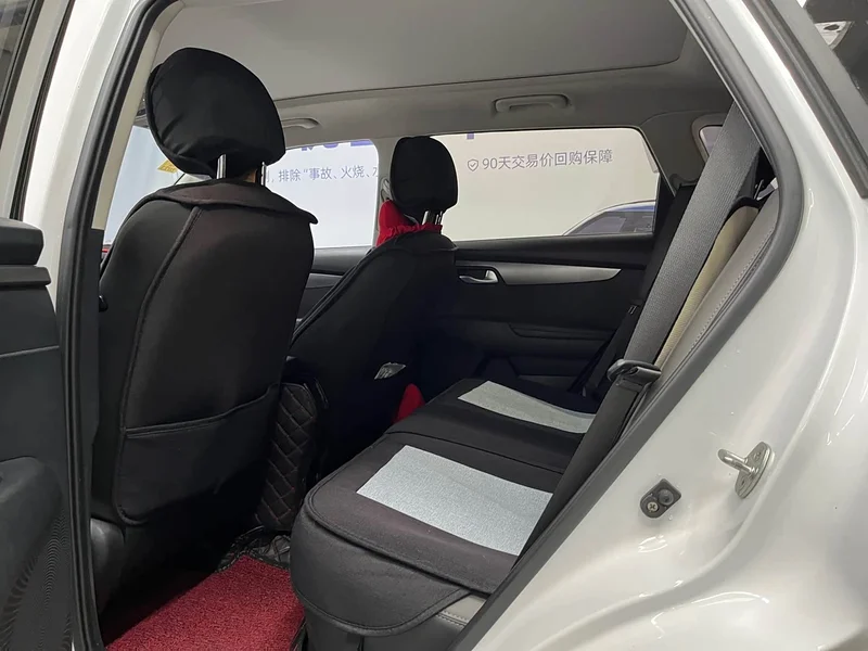 Kia Sportage — фото 13