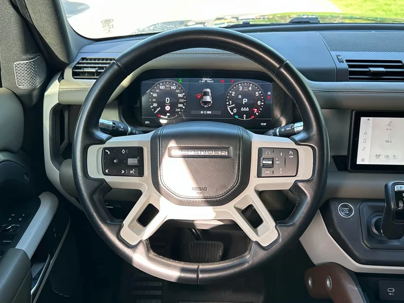 Land Rover Defender — фото 14
