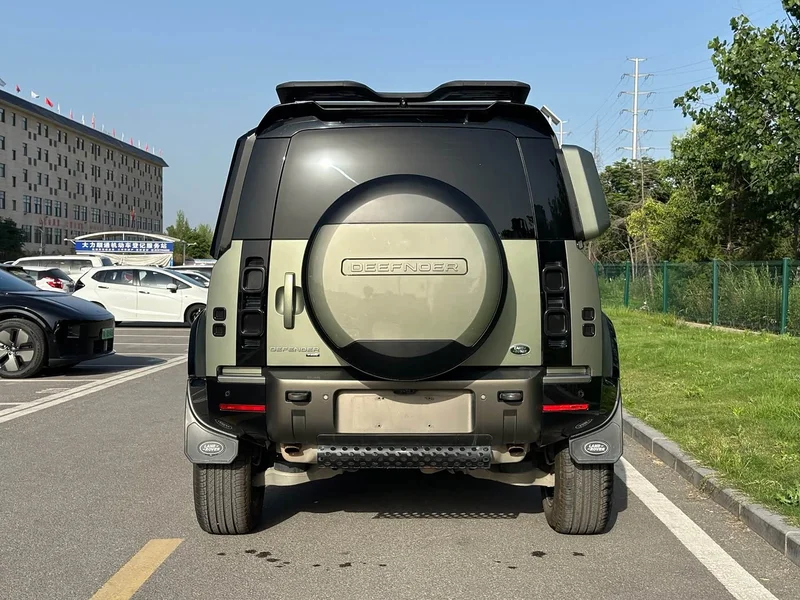 Land Rover Defender — фото 4