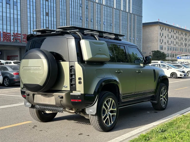 Land Rover Defender — фото 7