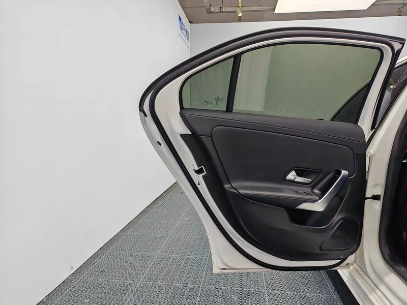 Mercedes-Benz A-Class — фото 14