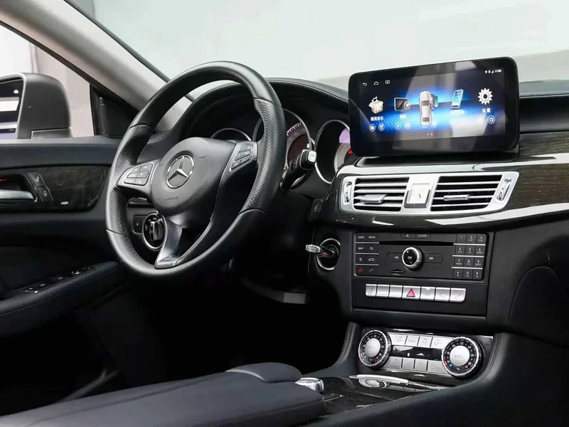 Mercedes-Benz CLS — фото 7
