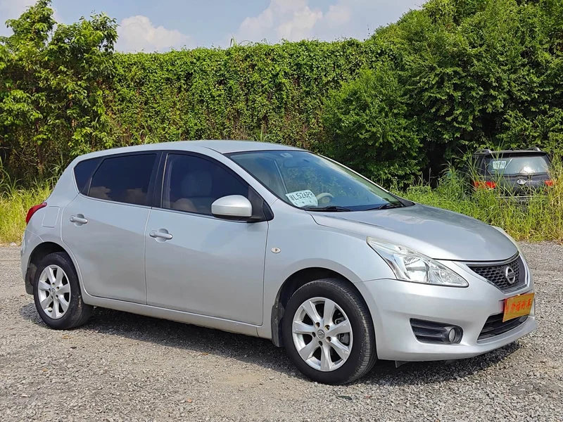 Nissan Tiida — фото 3