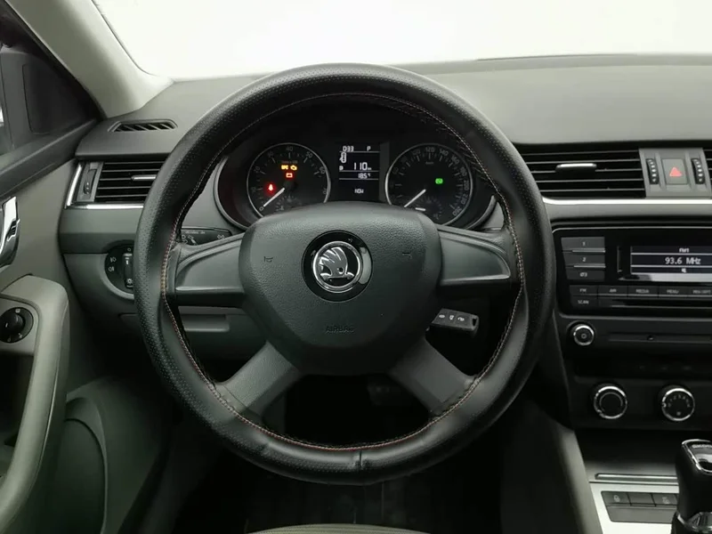 Volkswagen Octavia — фото 11