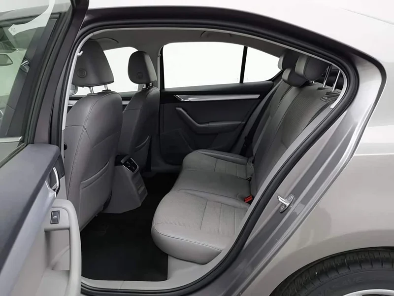 Volkswagen Octavia — фото 15