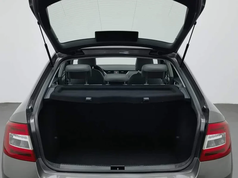 Volkswagen Octavia — фото 16