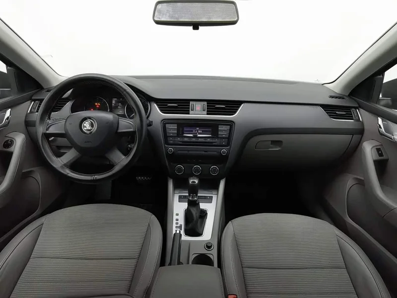 Volkswagen Octavia — фото 5