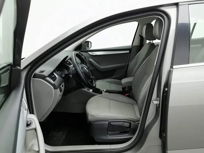 Volkswagen Octavia — фото 10
