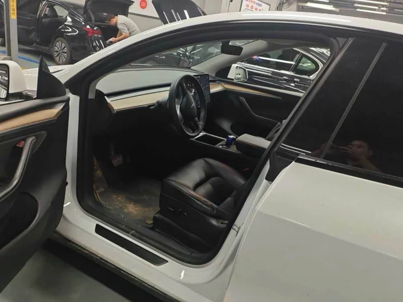 Tesla Model Y — фото 4