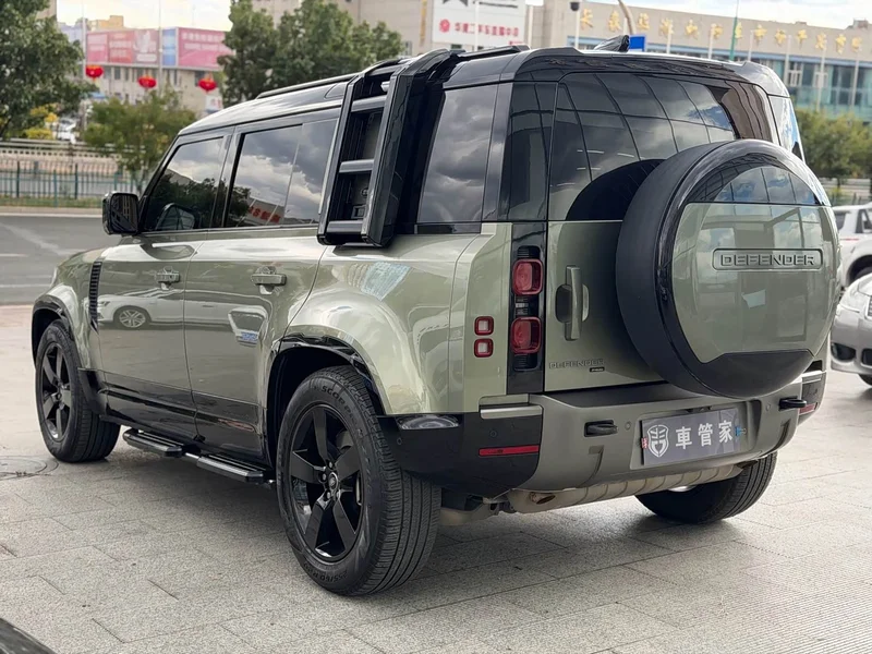 Land Rover Defender — фото 12