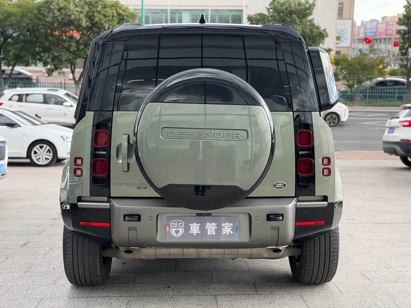 Land Rover Defender — фото 13