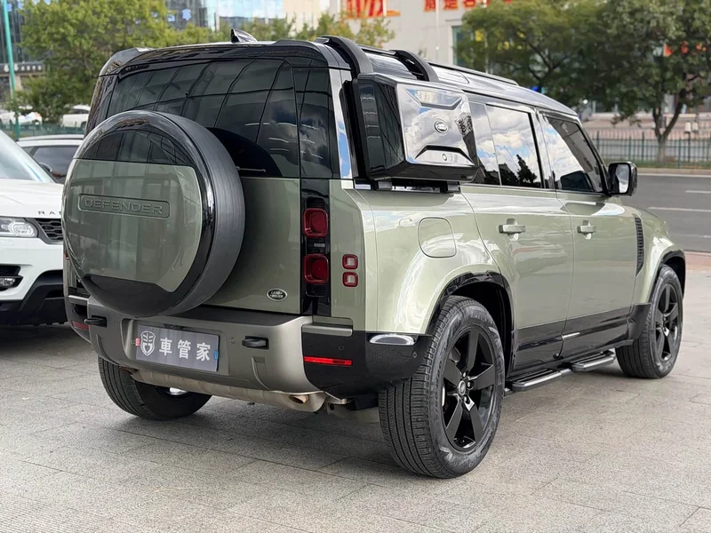 Land Rover Defender — фото 14