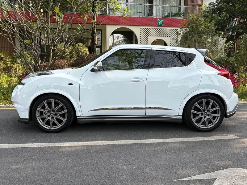Infiniti ESQ — фото 3