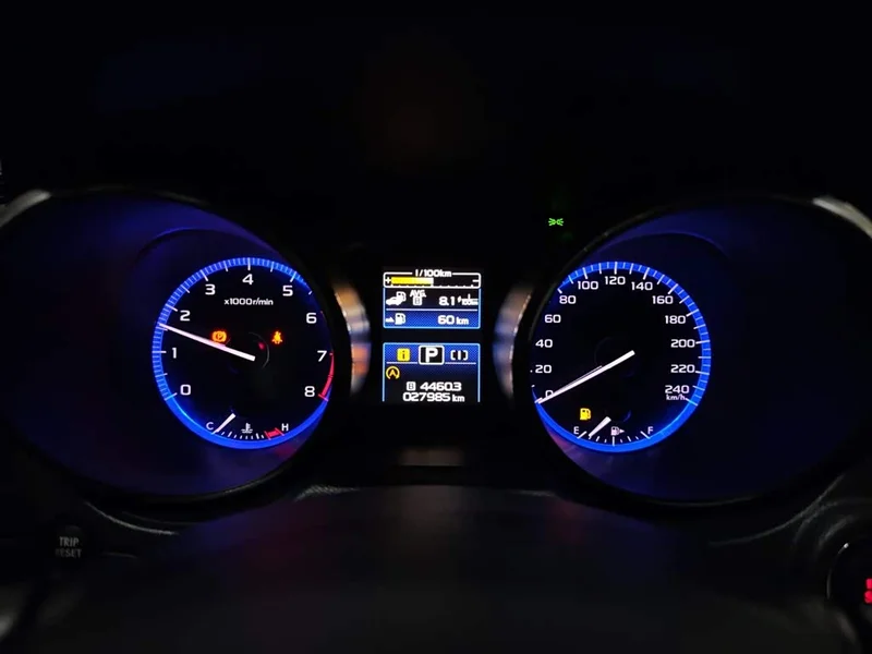 Subaru Outback — фото 11