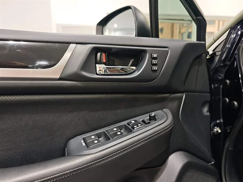 Subaru Outback — фото 17