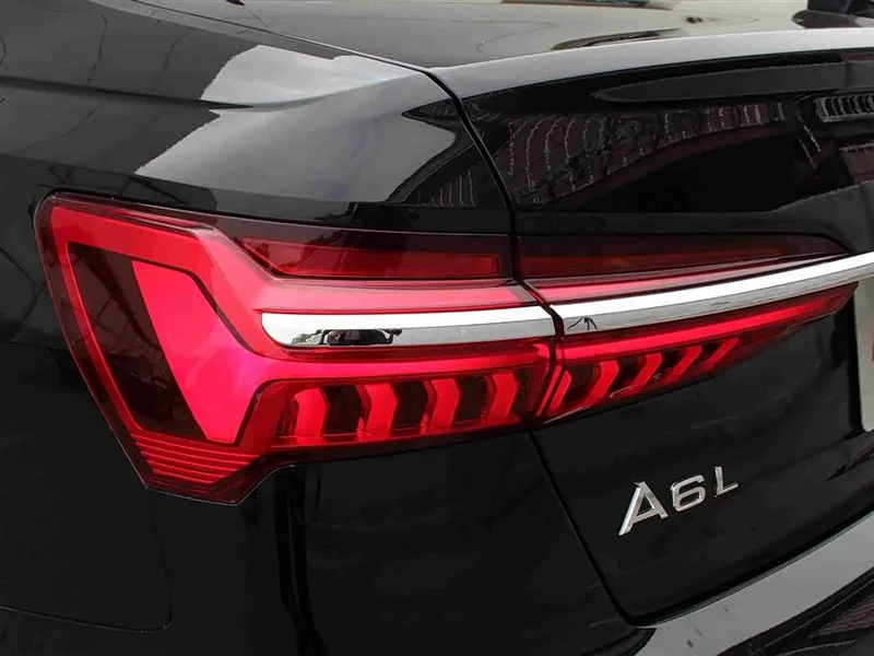 Audi A6L — фото 8