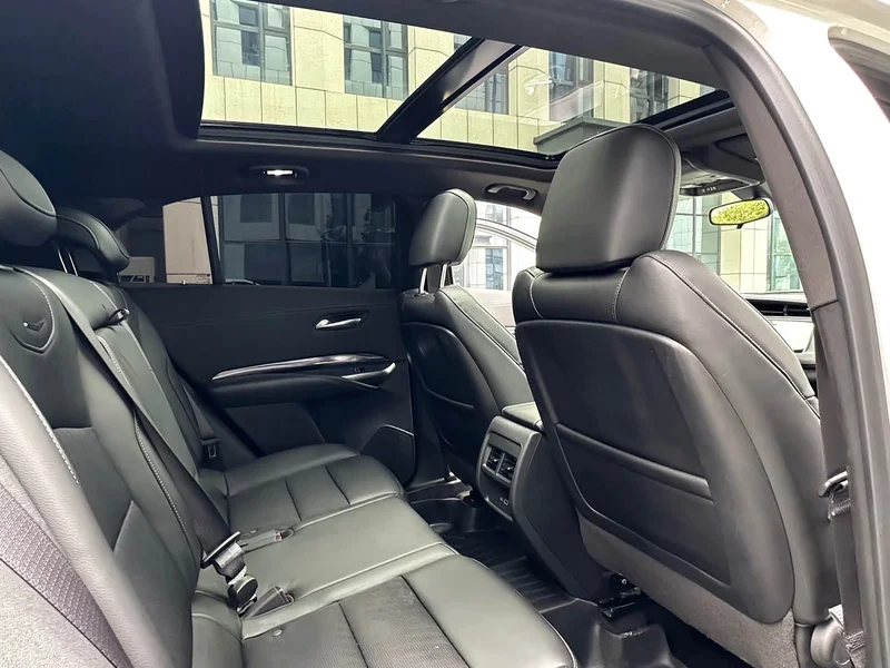 Cadillac XT4 — фото 13